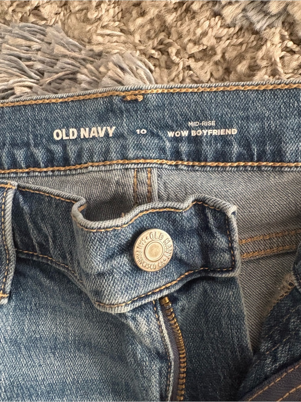 Old Navy mid rise wow boyfriend